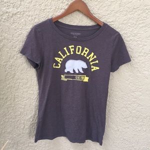 Short sleeved graphic tee from old navy